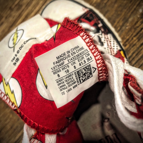 Converse Rare Flash Collectors Find For A True DC Comic Flash Fan - Picture 5 of 9